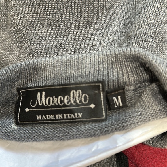 Merino wool and acrylic gray and black long sleeve sweater size Medium - Picture 4 of 5